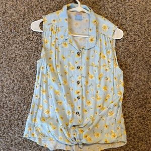 Women’s button down tank